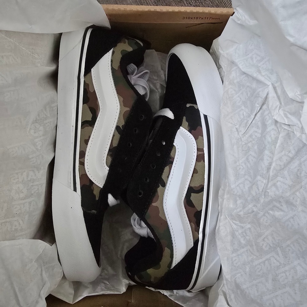 NIB Vans Knu Skool Camo Sneakers Unisex Size 9.5M 11W